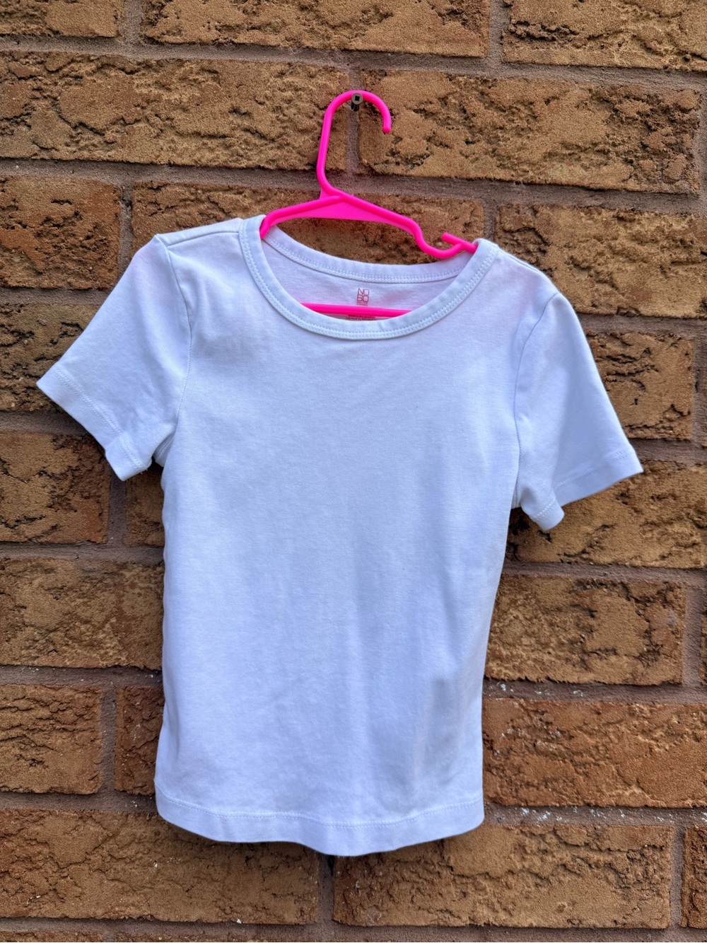 💫10/$25 • No Boundaries White Cotton Fitted Tee
